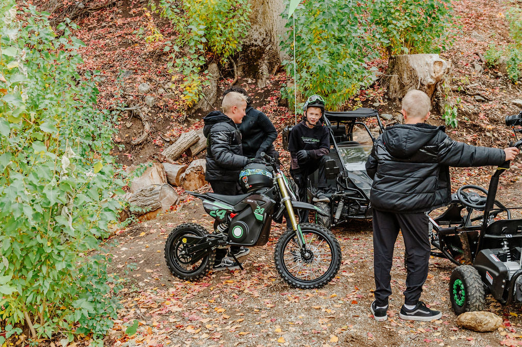 Electric dirt clearance bike for teenager